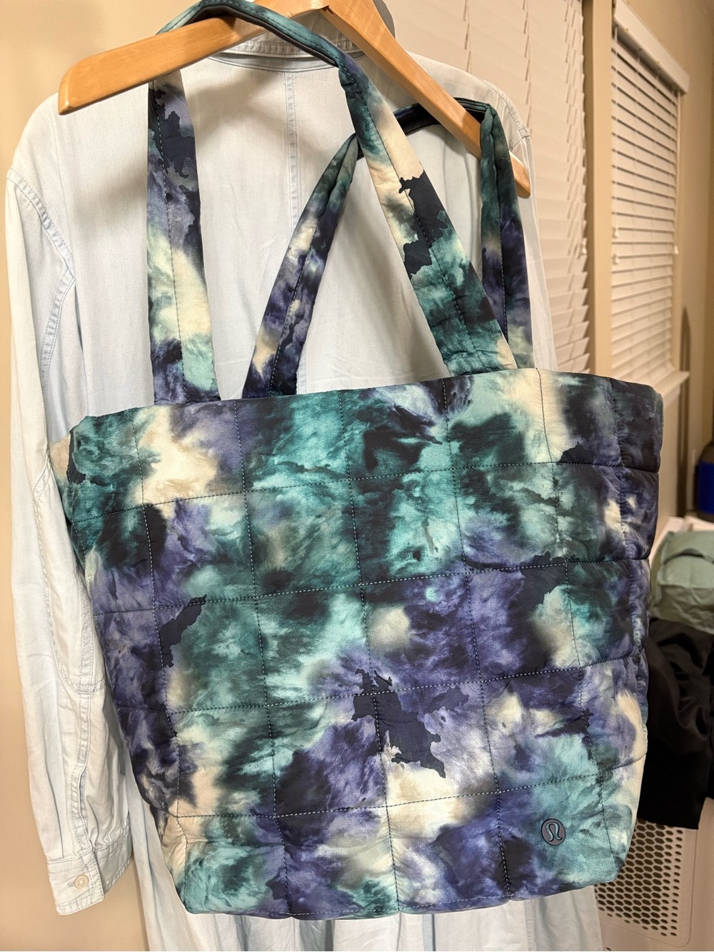 Lululemon Quilted Grif Tote Bag 26 L